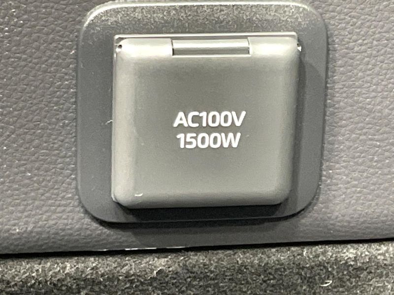 2023 Toyota Prius 6AA-MXWH60 (UW-6aa615b67f8f9)[18]