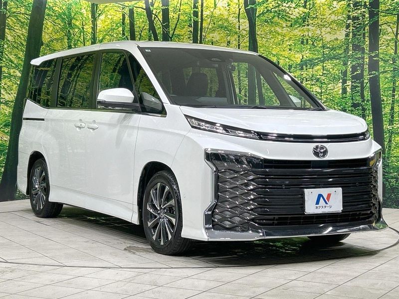 2023 Toyota Voxy 6BA-MZRA90W (UW-6aa615c2610b7)[12]
