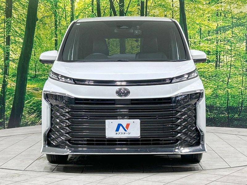 2023 Toyota Voxy 6BA-MZRA90W (UW-6aa615c2610b7)[13]