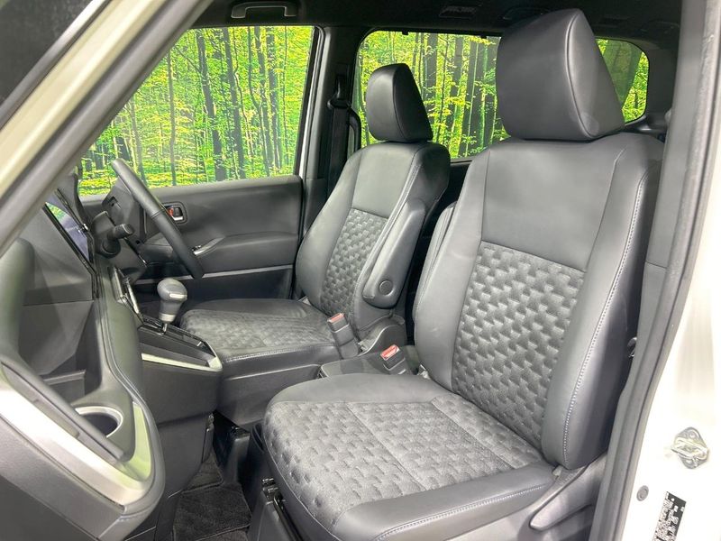 2023 Toyota Voxy 6BA-MZRA90W (UW-6aa615c2610b7)[20]