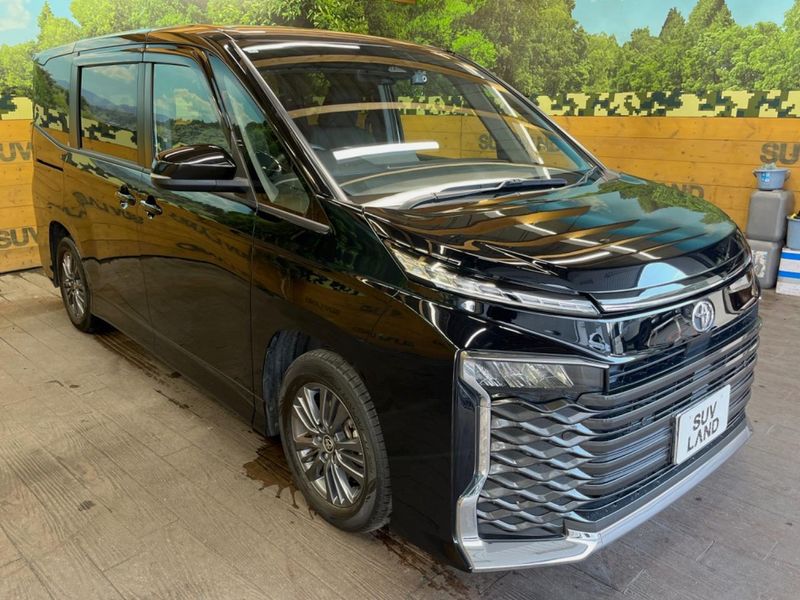 2024 Toyota Voxy 6BA-MZRA90W (UW-6aa615c6d7c2a)[19]
