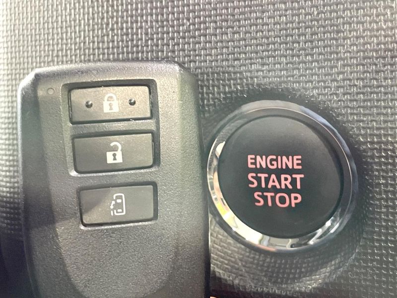 2015 Toyota Spade DBA-NCP141 (UW-6aa615c99d8d2)[13]