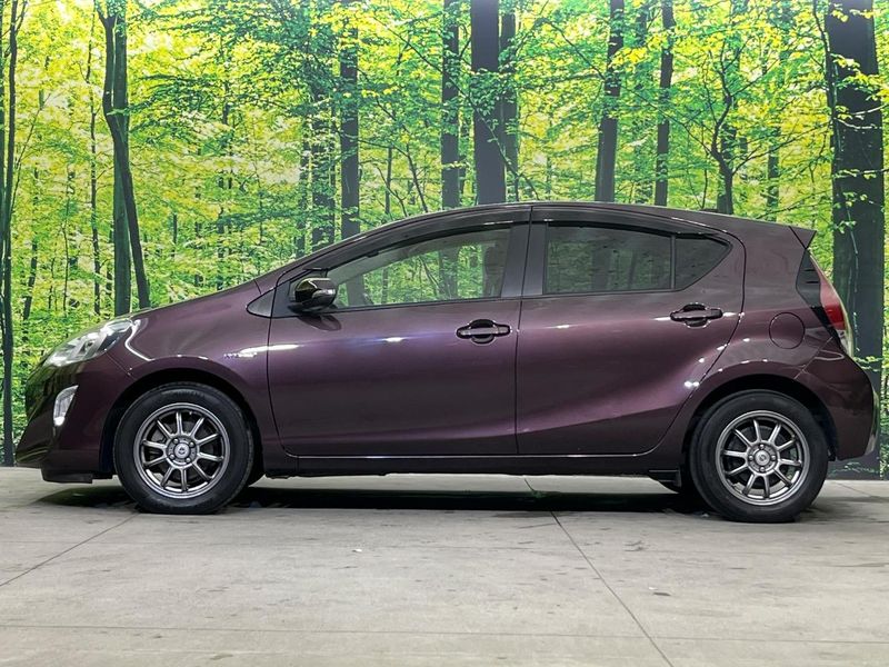 2015 Toyota Aqua DAA-NHP10 (UW-6aa615d15254b)[6]