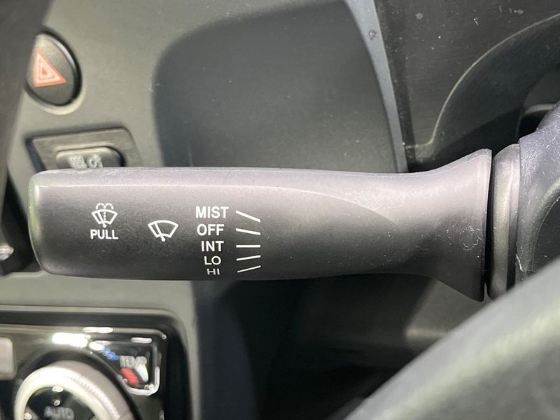 2019 Toyota Aqua DAA-NHP10 (UW-6aa615d4299f3)[25]