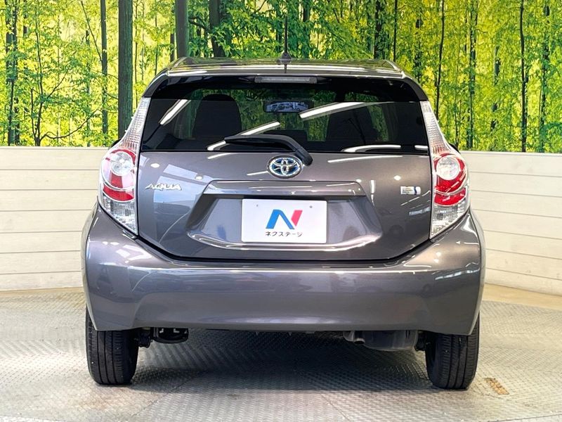 2014 Toyota Aqua DAA-NHP10 (UW-6aa615d7388e4)[26]