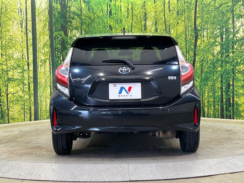 2018 Toyota Aqua DAA-NHP10 (UW-6aa615dbf3aed)[16]