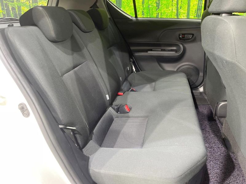 2018 Toyota Aqua DAA-NHP10 (UW-6aa615dc1180d)[12]