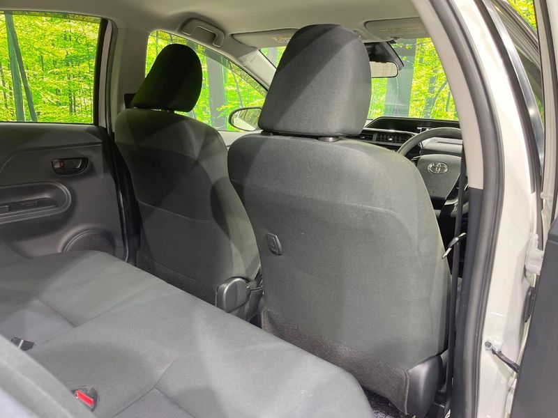 2018 Toyota Aqua DAA-NHP10 (UW-6aa615dc1180d)[11]