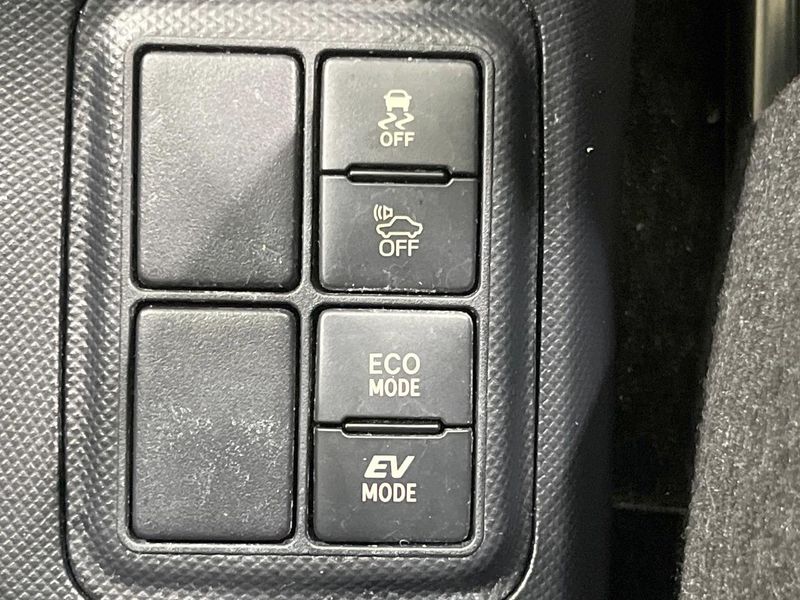 2018 Toyota Aqua DAA-NHP10 (UW-6aa615dc1180d)[29]