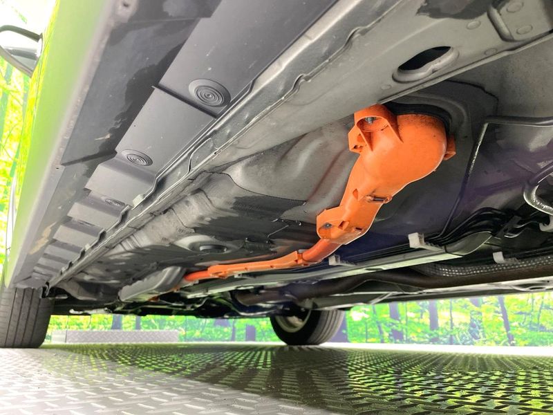 2019 Toyota Aqua DAA-NHP10H (UW-6aa615de9274c)[12]