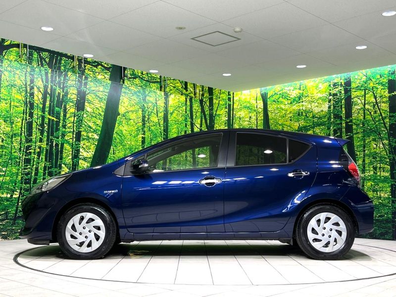 2019 Toyota Aqua DAA-NHP10 (UW-6aa615df10bb0)[15]