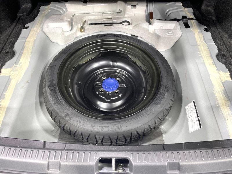 2018 Toyota Corolla Axio DAA-NKE165 (UW-6aa615e680826)[14]
