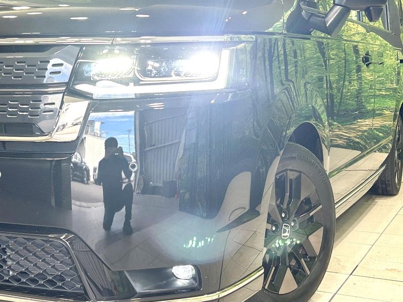2022 Honda Step Wagon 6AA-RP8 (UW-6aa616067fb9d)[24]