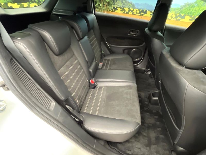 2016 Honda Vezel DAA-RU3 (UW-6aa6160cd0038)[20]