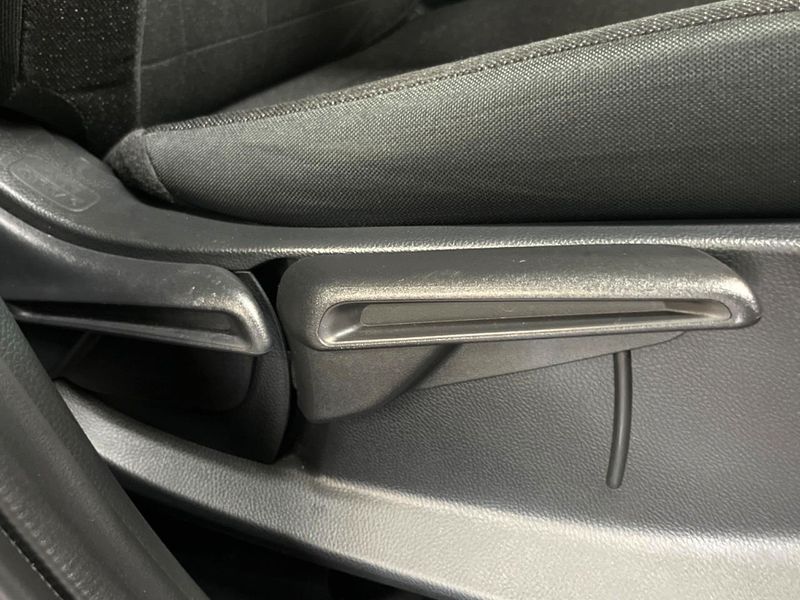 2021 Honda Vezel 6BA-RV3 (UW-6aa616103571a)[19]
