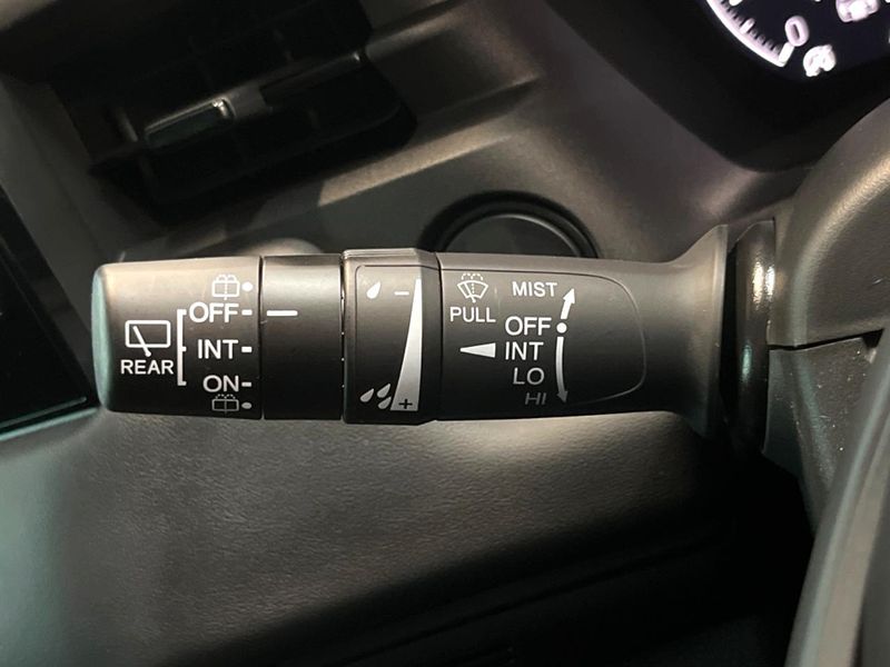 2021 Honda Vezel 6BA-RV3 (UW-6aa616103571a)[29]