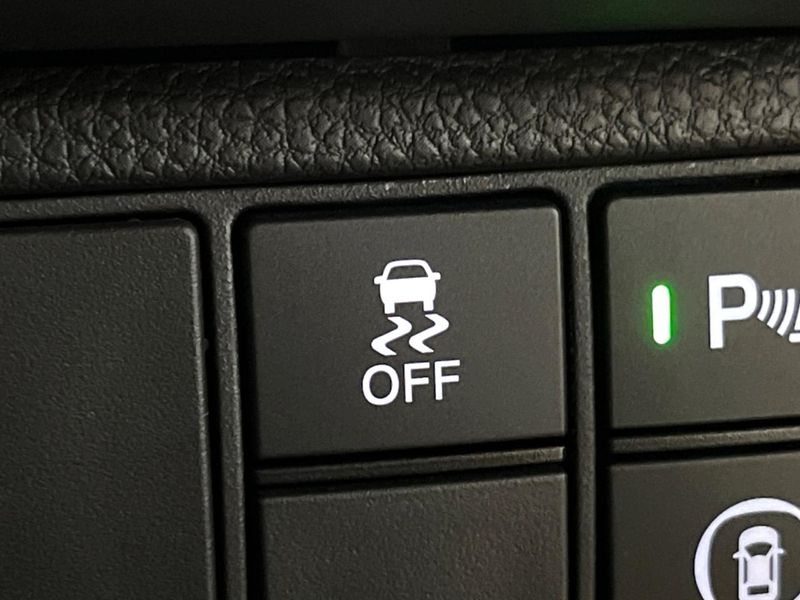 2021 Honda Vezel 6BA-RV3 (UW-6aa616103571a)[23]