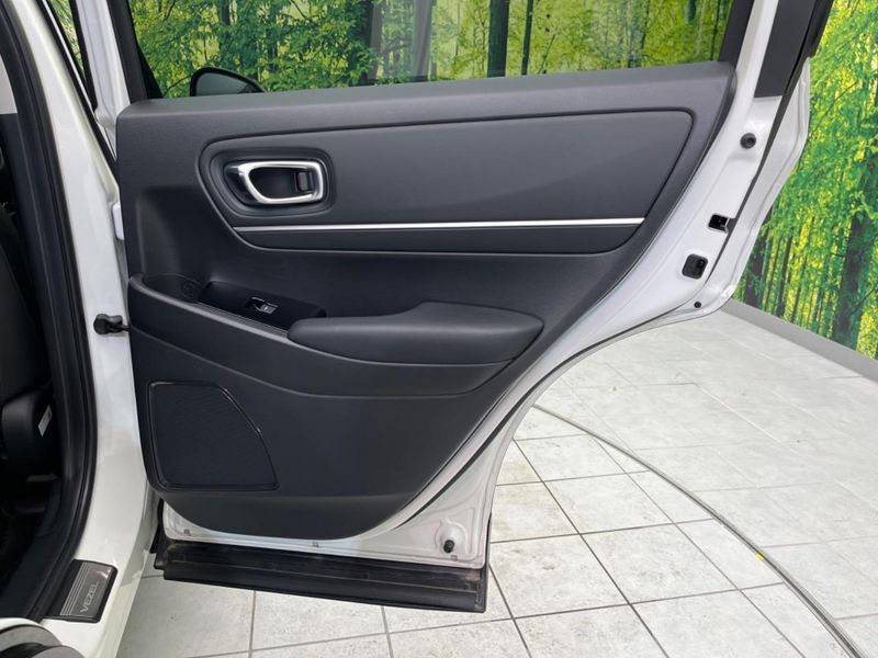 2021 Honda Vezel 6AA-RV5 (UW-6aa6161242f22)[23]