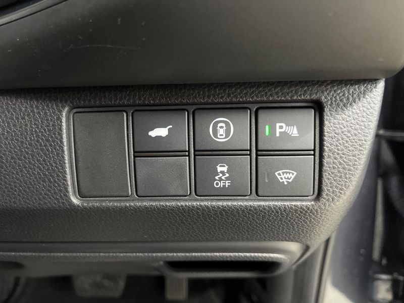 2021 Honda Vezel 6AA-RV5 (UW-6aa6161322ba6)[27]