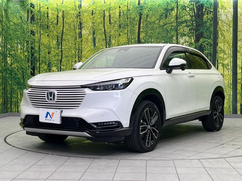 2022 Honda Vezel 6AA-RV5 (UW-6aa6161528cea)[12]