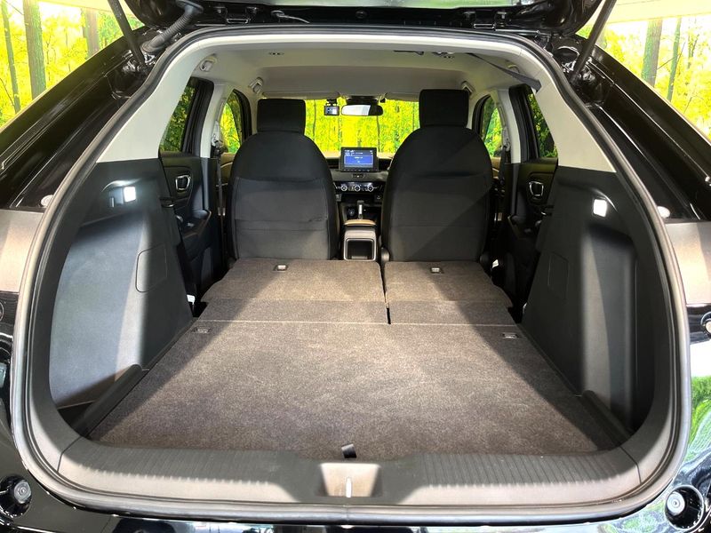 2023 Honda Vezel 6AA-RV5 (UW-6aa616189f418)[19]