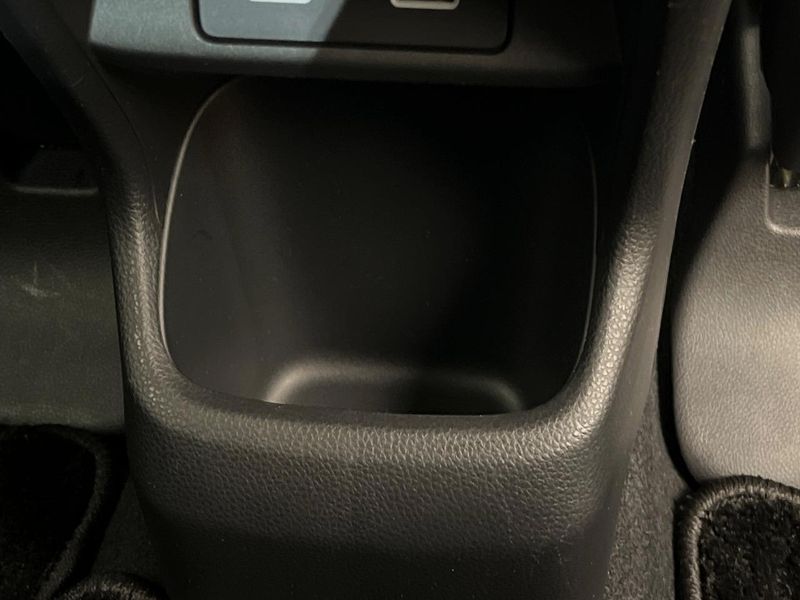 2022 Honda Vezel 6AA-RV6 (UW-6aa6161ecfcbc)[20]