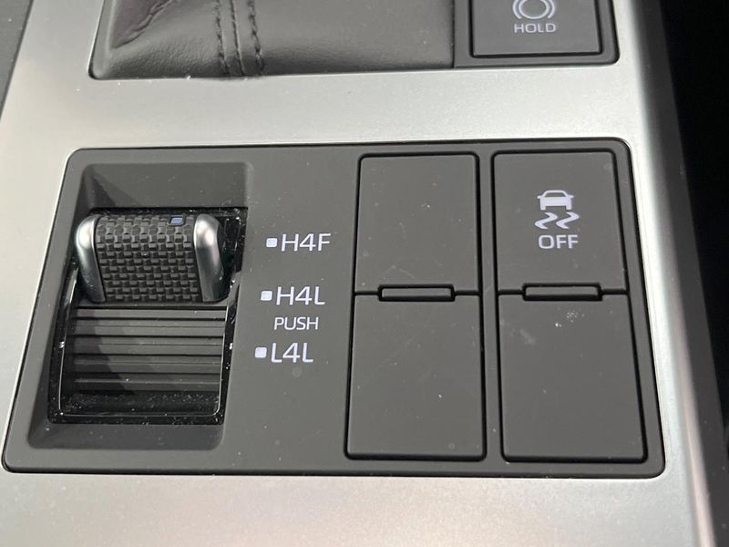 2025 Toyota Land Cruiser 250 3BA-TRJ250W (UW-6aa61652a193c)[26]