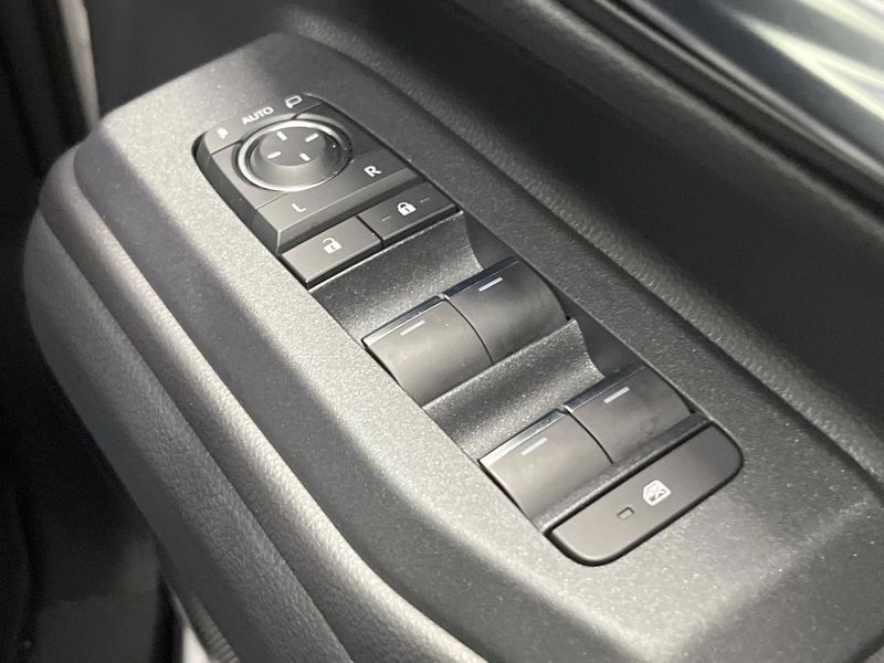 2025 Toyota Land Cruiser 250 3BA-TRJ250W (UW-6aa61652a193c)[9]