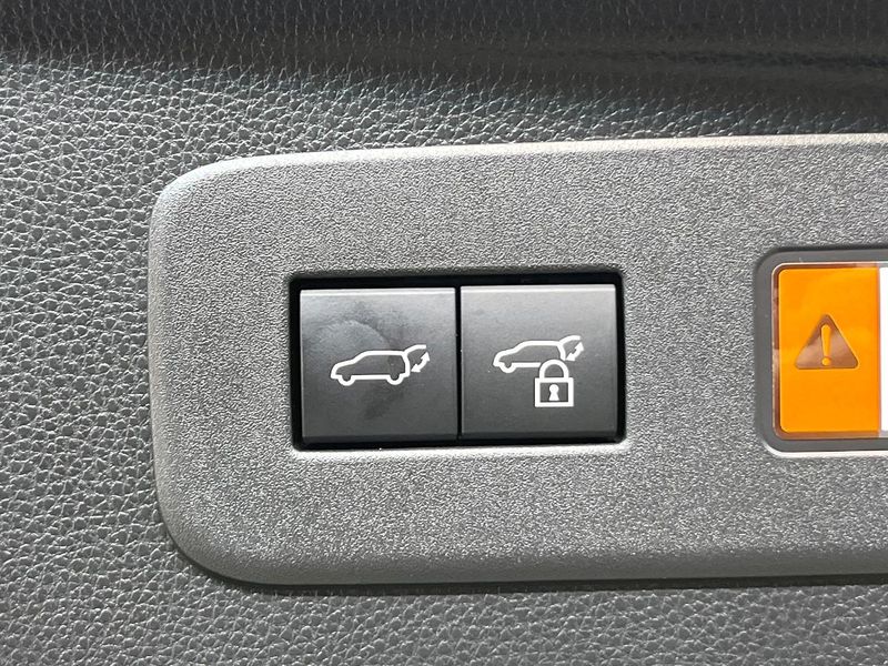 2025 Toyota Land Cruiser 250 3BA-TRJ250W (UW-6aa616553db6d)[22]