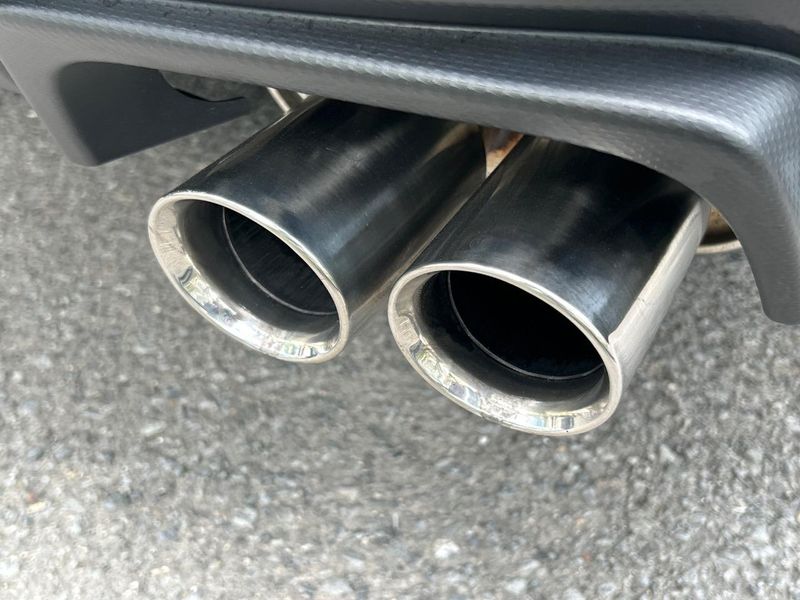 2017 Subaru WRX S4 DBA-VAG (UW-6aa6165d51bb6)[24]