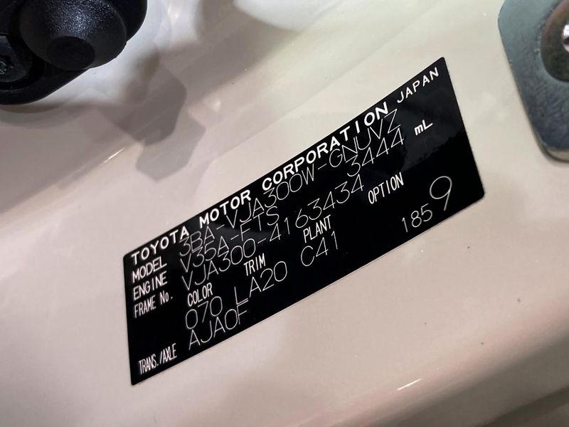 2024 Toyota Land Cruiser 3BA-VJA300W (UW-6aa61664afede)[1]
