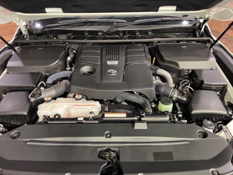 2024 Toyota Land Cruiser 3BA-VJA300W (UW-6aa61664afede)[7]