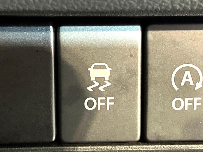 2017 Suzuki Swift DAA-ZC53S (UW-6aa6169188adb)[12]