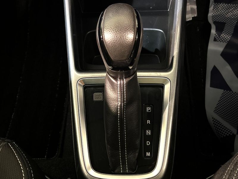 2017 Suzuki Swift DAA-ZC53S (UW-6aa6169188adb)[16]