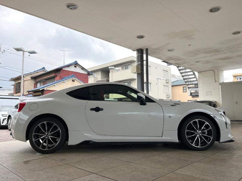 2020 Toyota 86 4BA-ZN6 (UW-6aa6169ac53b9)[26]