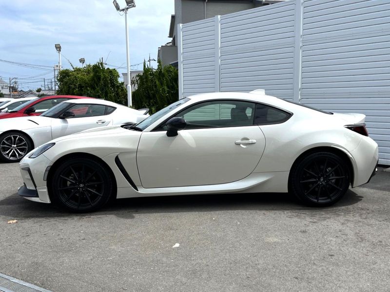 2022 Toyota GR86 3BA-ZN8 (UW-6aa6169cda193)[18]
