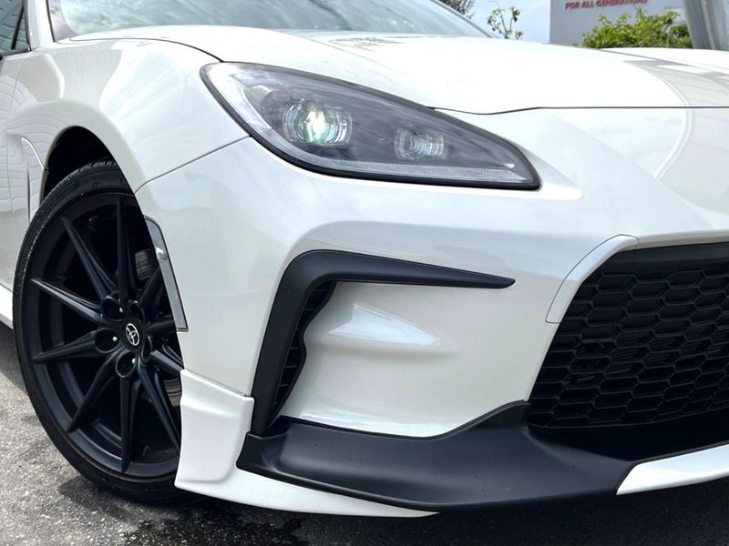2022 Toyota GR86 3BA-ZN8 (UW-6aa6169cda193)[10]