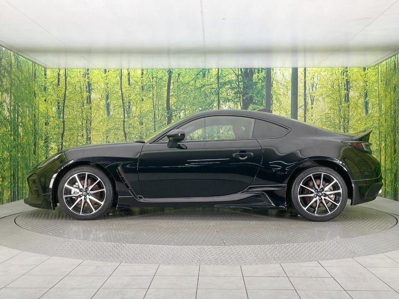 2023 Toyota GR86 3BA-ZN8 (UW-6aa6169d78d63)[22]