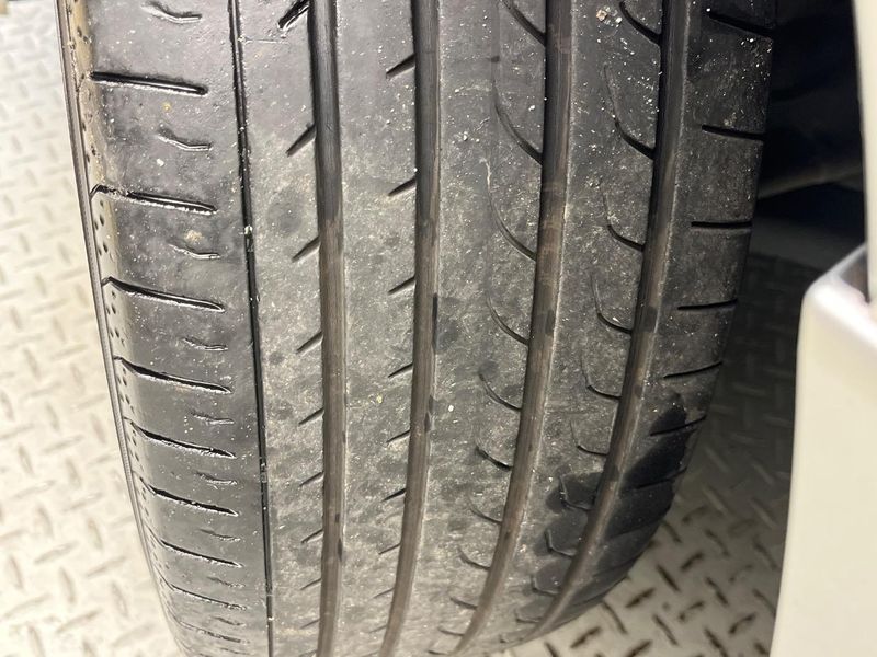 2014 Toyota Voxy DBA-ZRR80W (UW-6aa616a0edcad)[9]