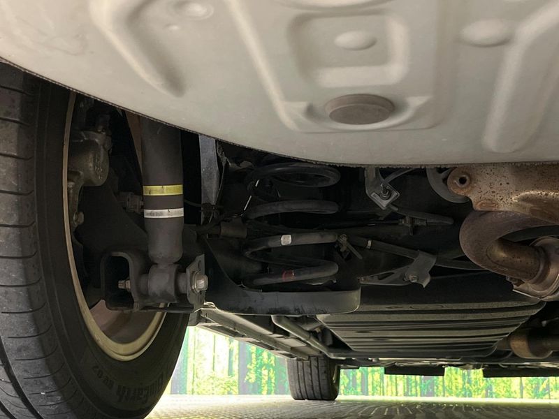 2014 Toyota Voxy DBA-ZRR80W (UW-6aa616a0edcad)[27]