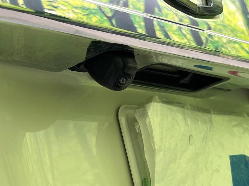 2019 Toyota Voxy DBA-ZRR80W (UW-6aa616aaa76c2)[22]