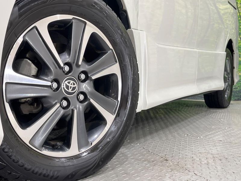 2019 Toyota Voxy DBA-ZRR80W (UW-6aa616aaa76c2)[5]