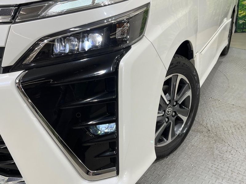 2019 Toyota Voxy DBA-ZRR80W (UW-6aa616aaa76c2)[10]
