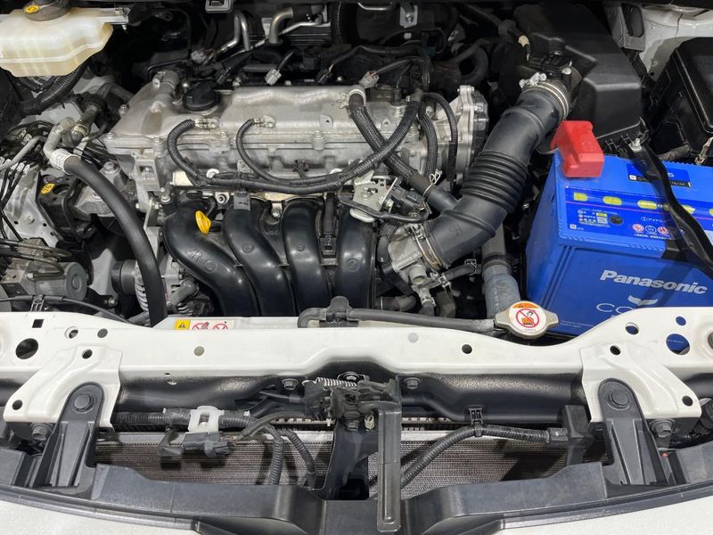 2019 Toyota Voxy DBA-ZRR80W (UW-6aa616aaa76c2)[4]