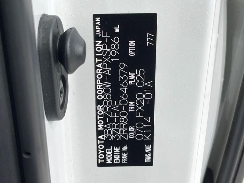 2021 Toyota Noah 3BA-ZRR80W (UW-6aa616adb4d64)[1]