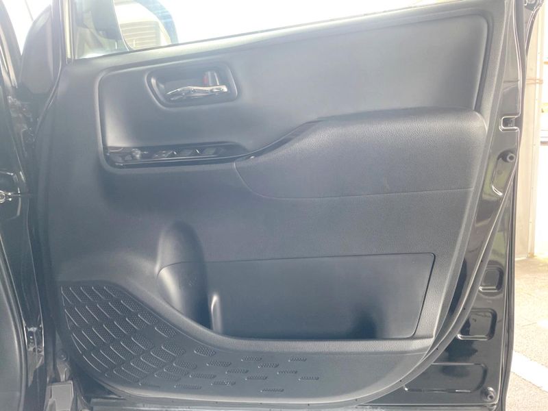 2021 Toyota Voxy 3BA-ZRR80W (UW-6aa616af18a52)[8]
