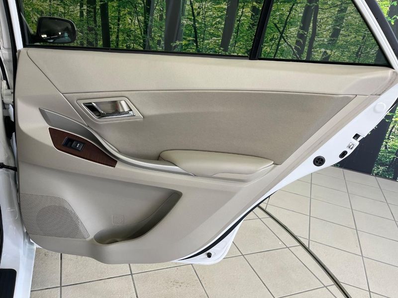 2012 Toyota Premio DBA-ZRT261 (UW-6aa616b2e56ca)[26]