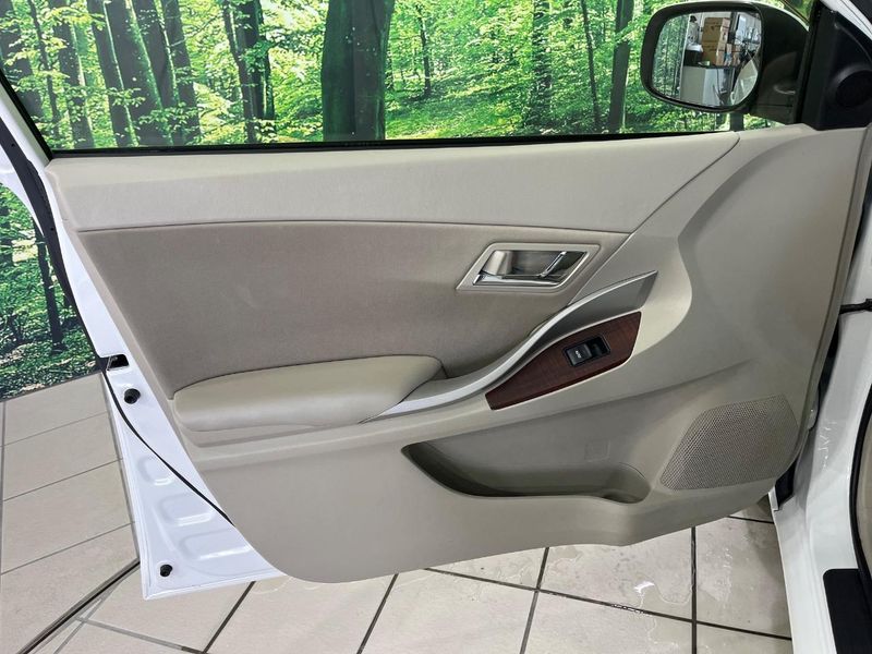 2012 Toyota Premio DBA-ZRT261 (UW-6aa616b2e56ca)[17]