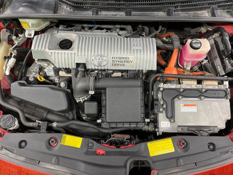 2012 Toyota Prius DAA-ZVW30 (UW-6aa616c52eac4)[5]