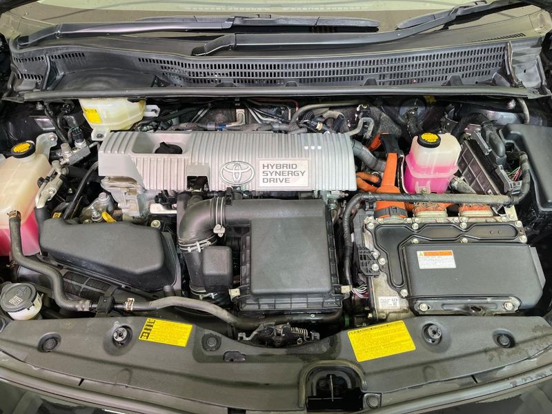 2014 Toyota Prius DAA-ZVW30 (UW-6aa616c637585)[8]
